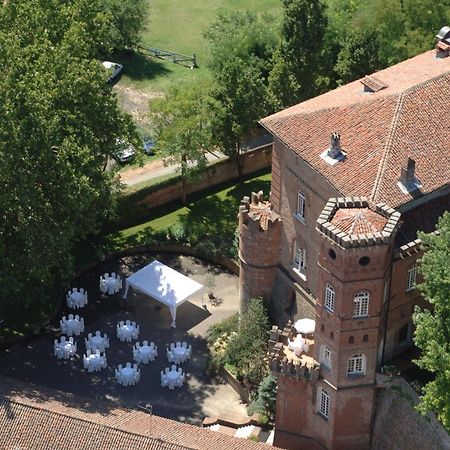 Relais Del Castello Di Oviglio Hotel Exterior photo