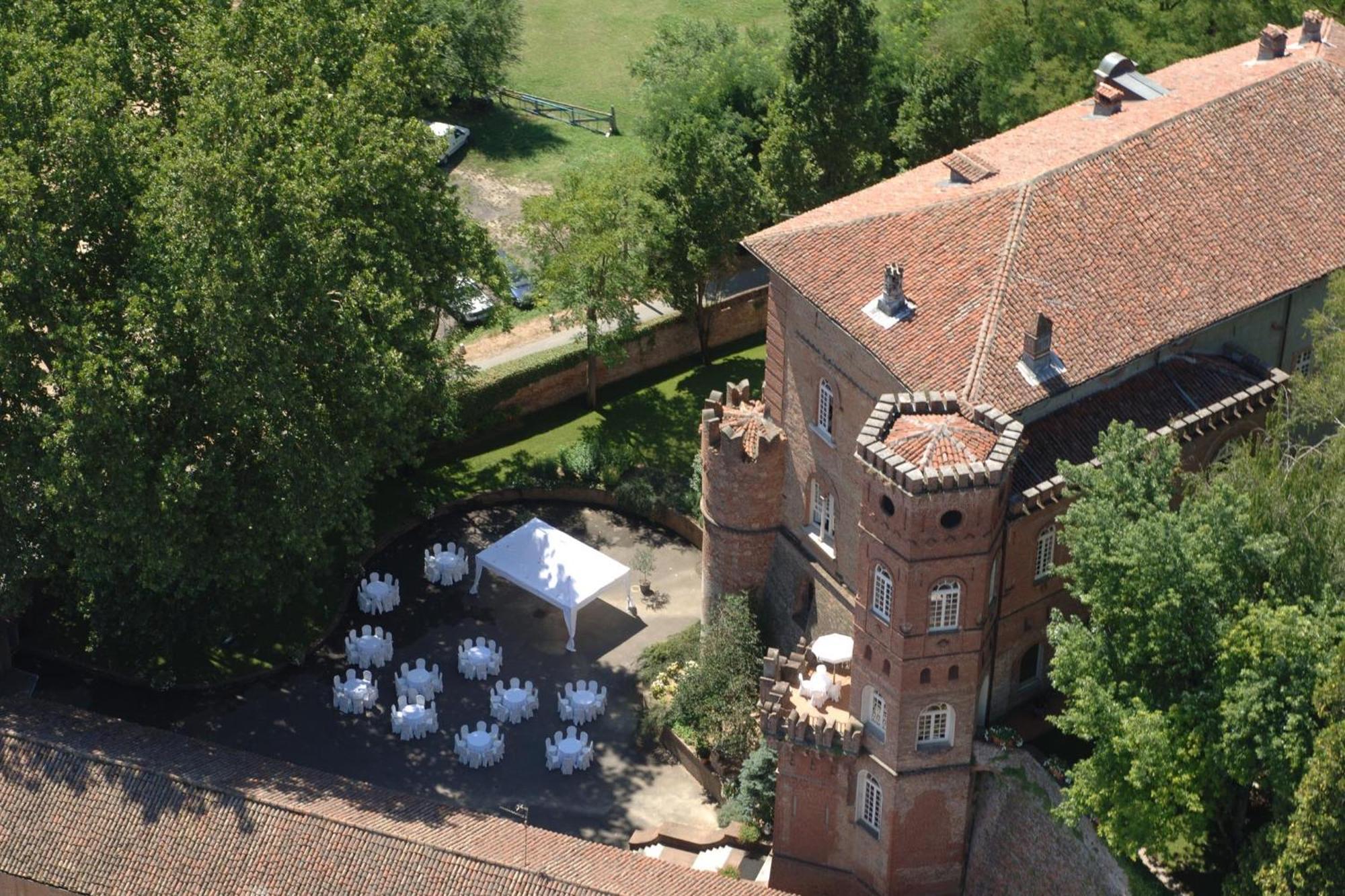 Relais Del Castello Di Oviglio Hotel Exterior photo