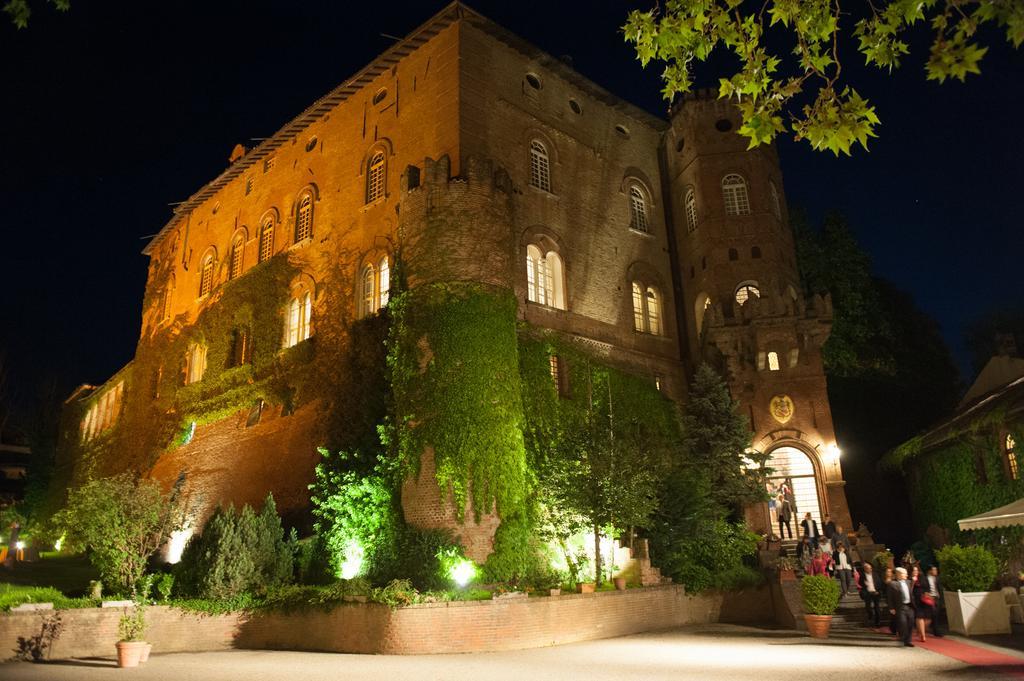 Relais Del Castello Di Oviglio Hotel Exterior photo